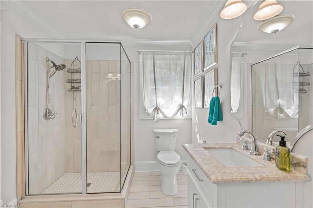614 Colonial Drive High Point, NC 27262 - Photo 29 of 41 Gallery Image 29