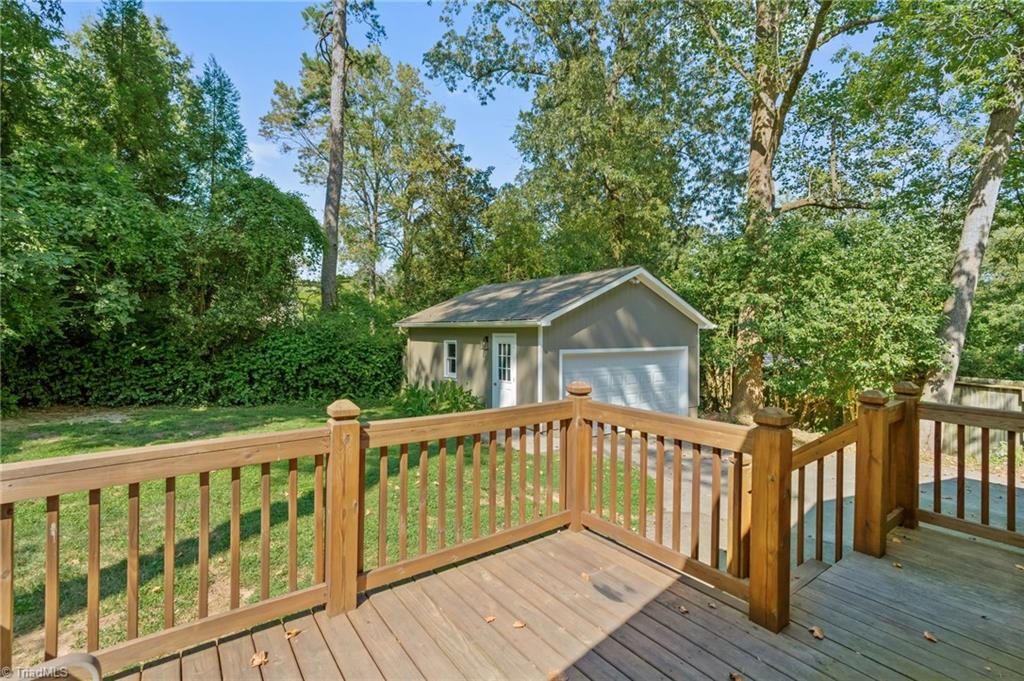 614 Colonial Drive High Point, NC 27262 - Photo 36 of 41 Gallery Image 36
