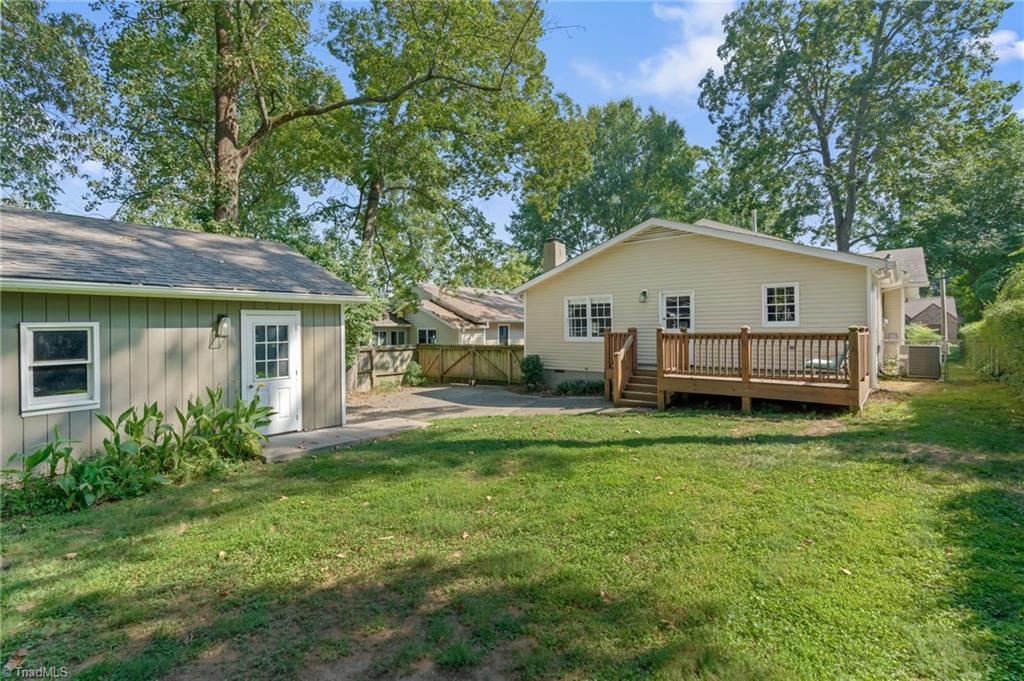 614 Colonial Drive High Point, NC 27262 - Photo 38 of 41 Gallery Image 38