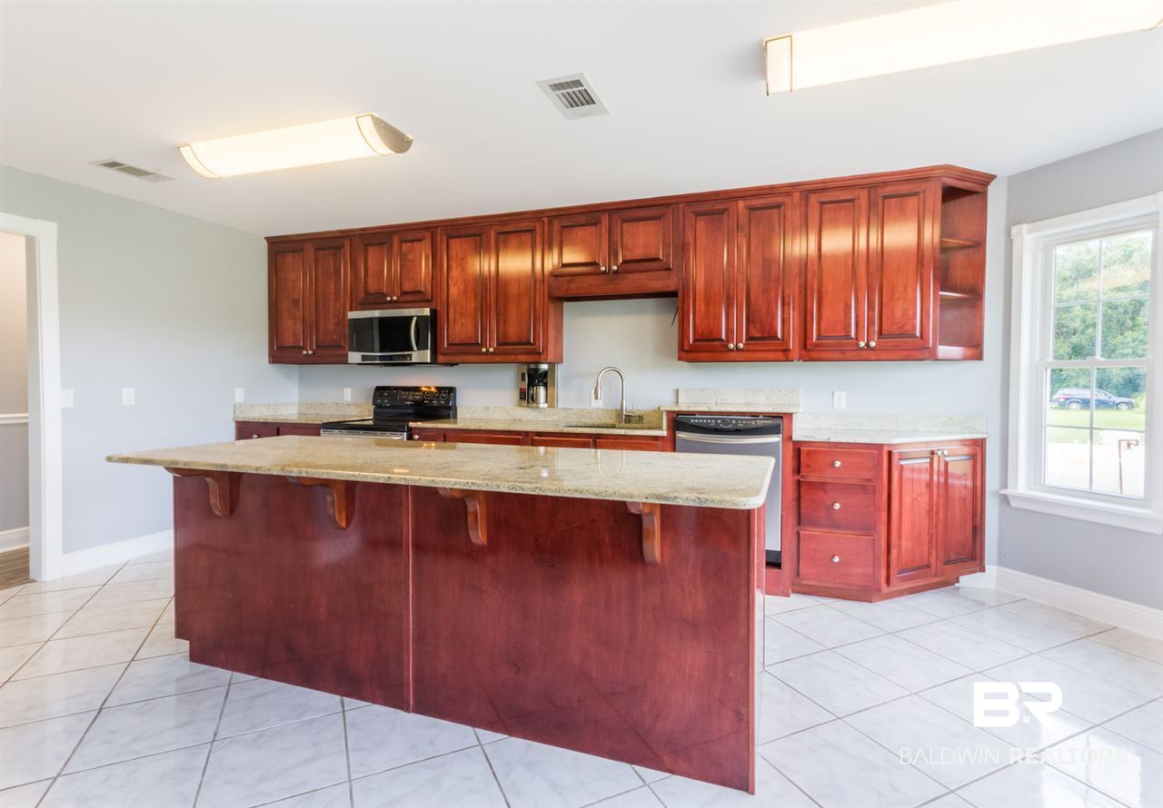 15795 Carver Road Foley, AL 36535 - Photo 4 of 24