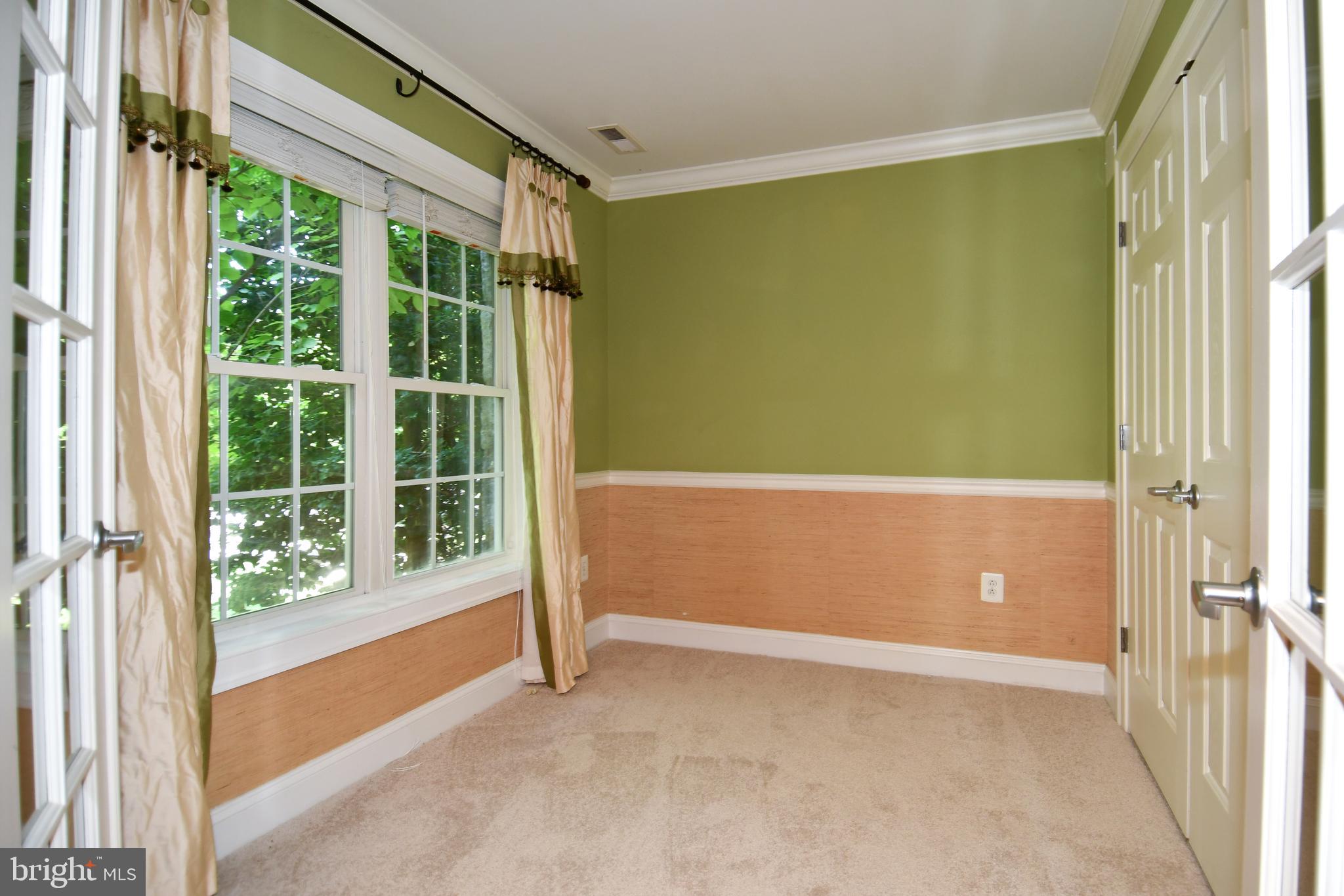 589 Cedar Spring Street Gaithersburg, MD 20877 - Photo 35 of 43 Lower Level Den/Library/Office