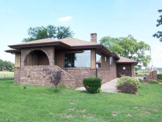 8664 Armbrust Road Manito, IL 61546 - Photo 1 of 8 Gallery Image 1