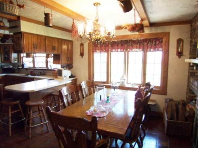8664 Armbrust Road Manito, IL 61546 - Photo 3 of 8 Gallery Image 3