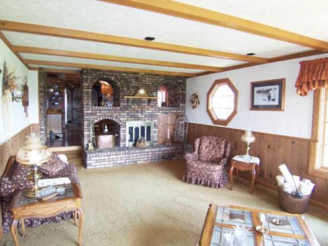 8664 Armbrust Road Manito, IL 61546 - Photo 4 of 8 Gallery Image 4