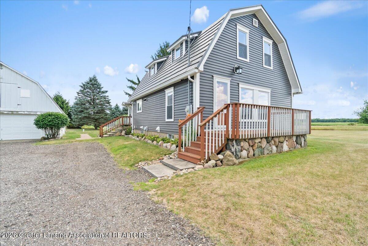 4885 West Locke Road Perry, MI 48872 - Photo 10 of 46 10-Media Jett -43