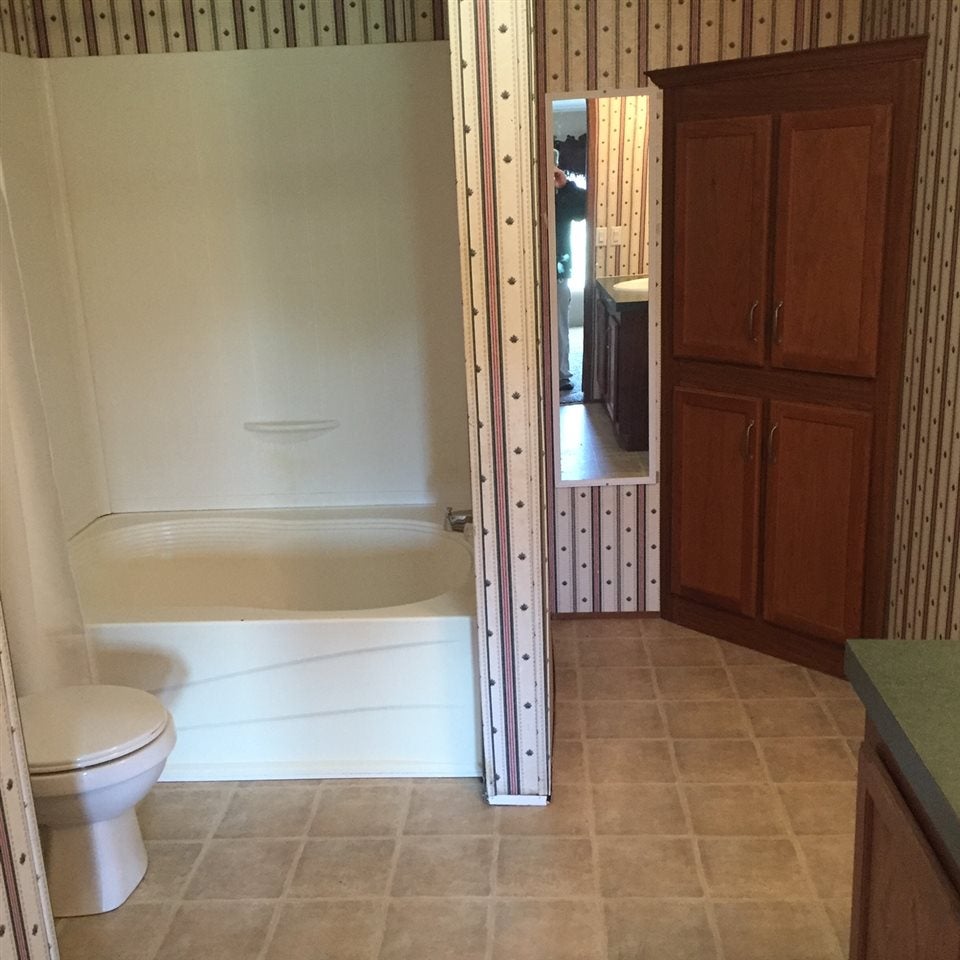 1076 Mansfield Road Glasgow, KY 42141 - Photo 3 of 7 Gallery Image 3
