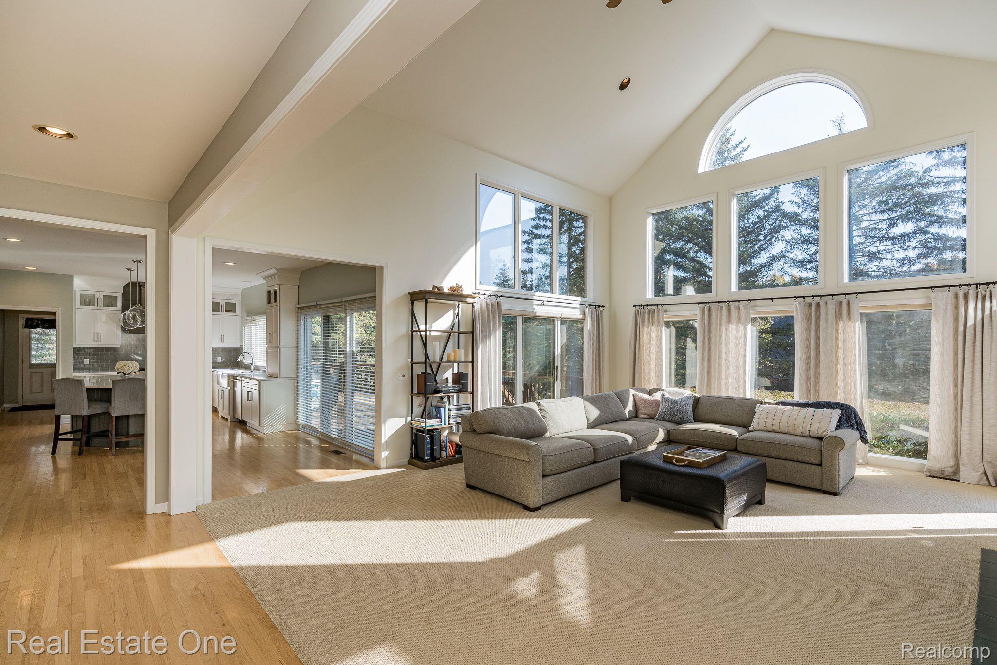 5849 Kingspointe Drive Rochester, MI 48306 - Photo 14 of 57 Gallery Image 14