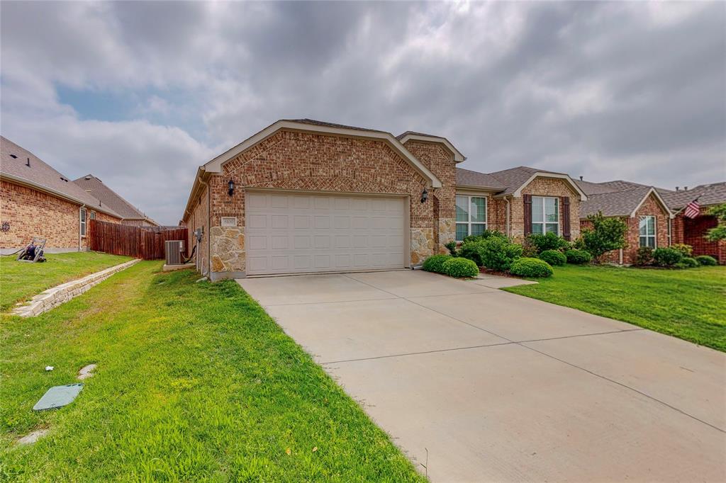 8100 Horseman Road Fort Worth, TX 76131 - Photo 3 of 35