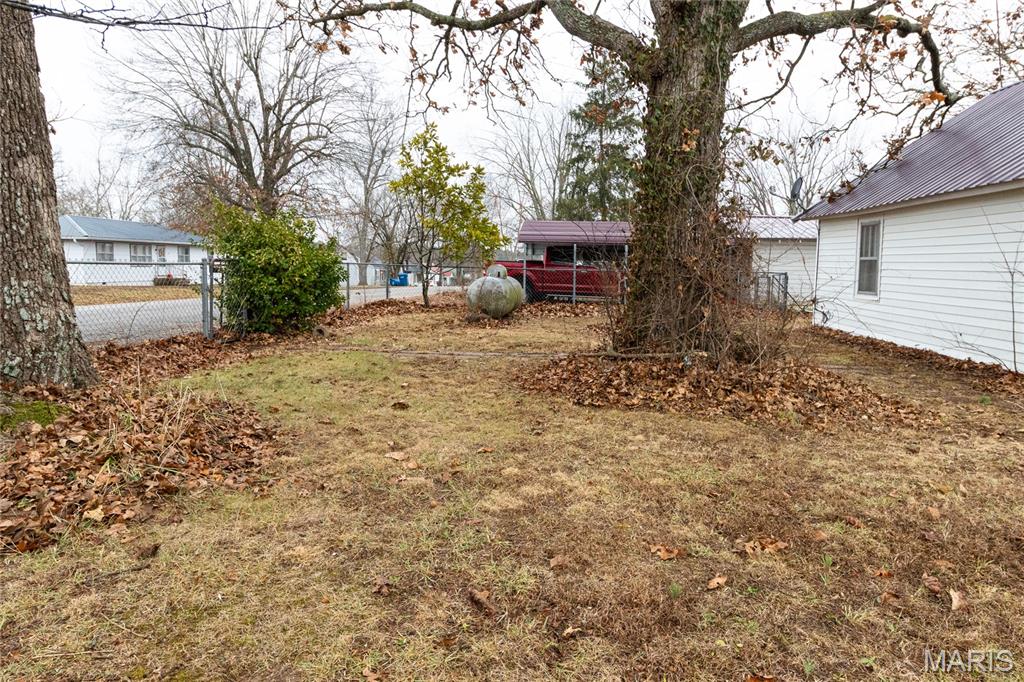 315 Rodgers Street Licking, MO 65542 - Photo 16 of 30