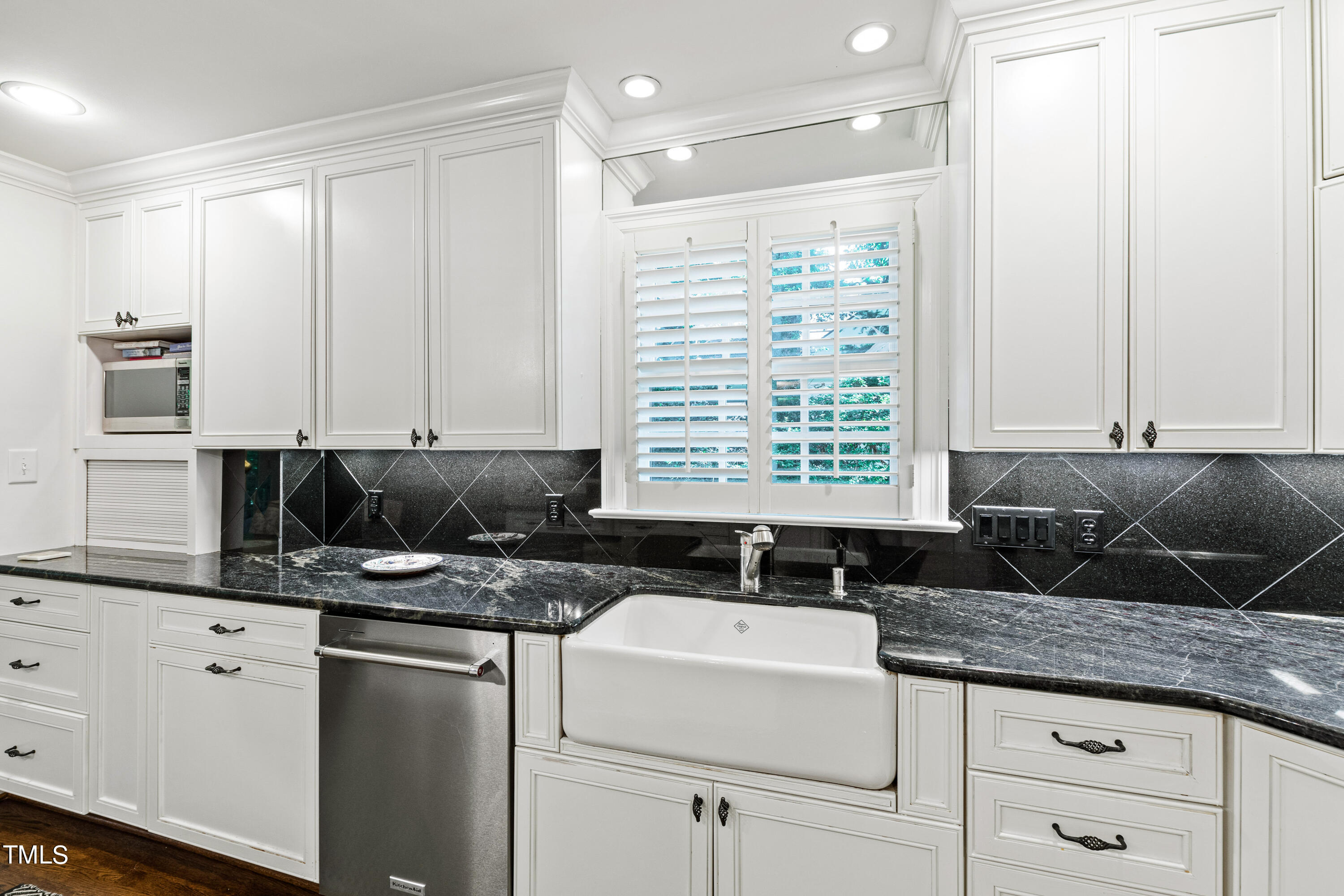 2525 White Oak Road Raleigh, NC 27609 - Photo 12 of 58 KitchenB