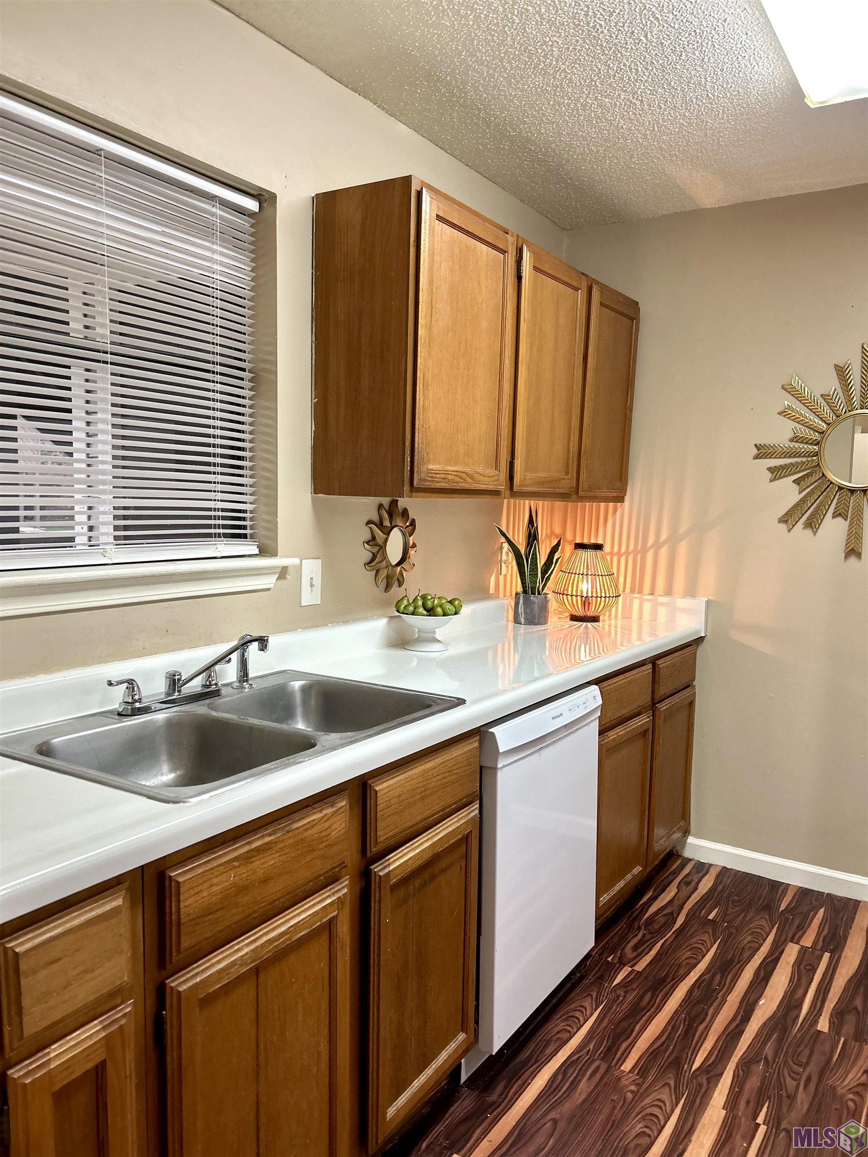 1806 South Brightside View Drive, Unit A Baton Rouge, LA 70820 - Photo 3 of 13 Gallery Image 3