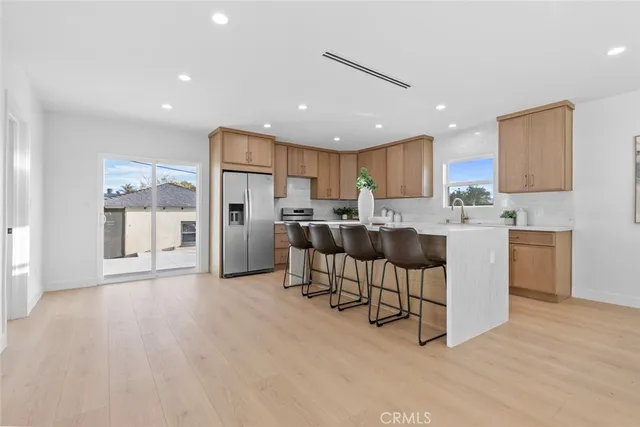 $1,699,000 | 900 East Palm Avenue, Burbank, CA 91501