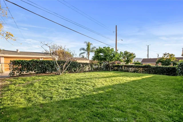 $1,699,000 | 900 East Palm Avenue, Burbank, CA 91501