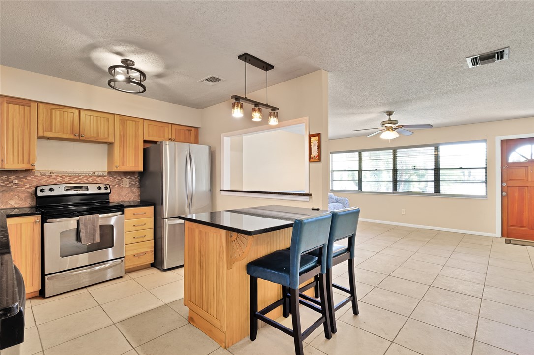 918 Bermuda Avenue Sebastian, FL 32958 - Photo 8 of 28