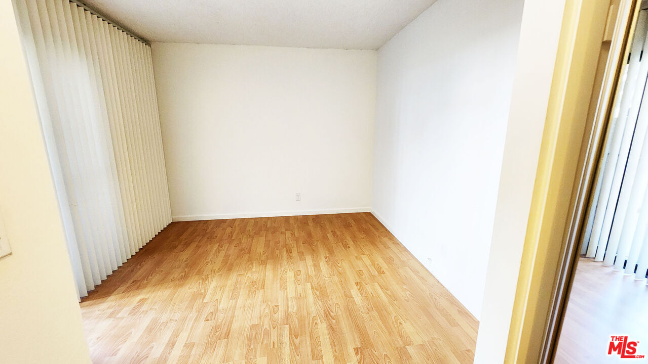 1425 West 12th Street, Unit 161 Los Angeles, CA 90015 - Photo 11 of 19 a view of wooden floor