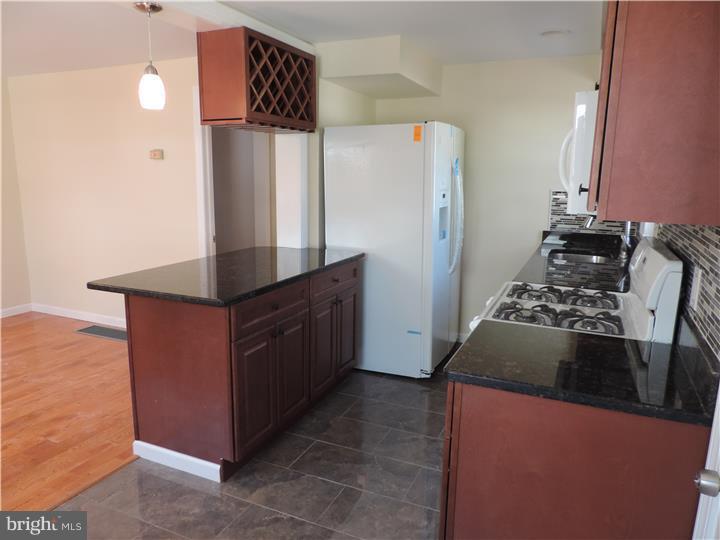 762 Oakview Road Ardmore, PA 19003 - Photo 6 of 23 Kitchen