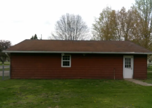 $68,900 | 201 East North Street, Ridge Farm, IL 61870