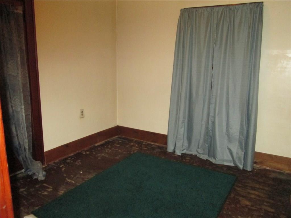396 Virginia Avenue Rochester, PA 15074 - Photo 7 of 14 Bedroom 2