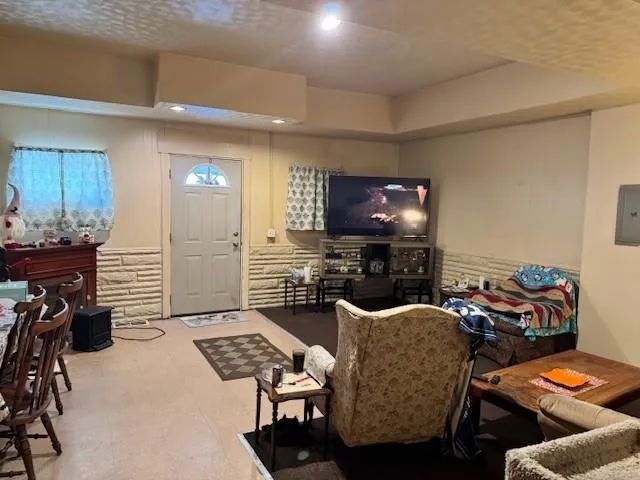 $130,000 | 695 Ewing Street, Washington, PA 15301