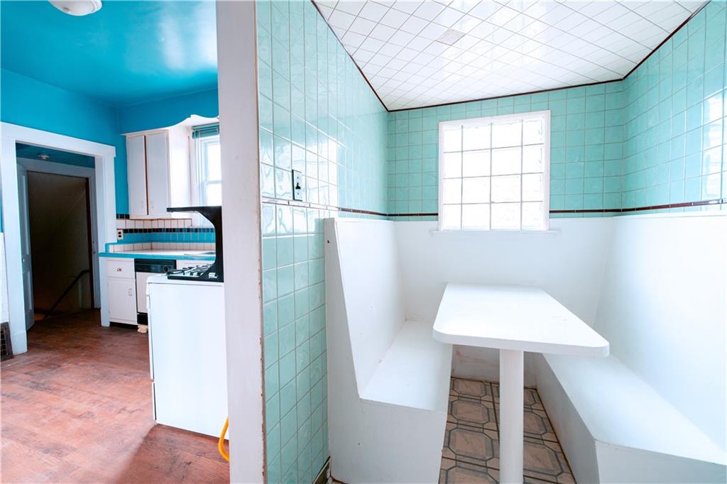 725 2nd Street Monessen, PA 15062 - Photo 8 of 23