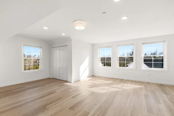 $715,000 | 12 Pacer Way, Unit C1A, Scarborough, ME 04074