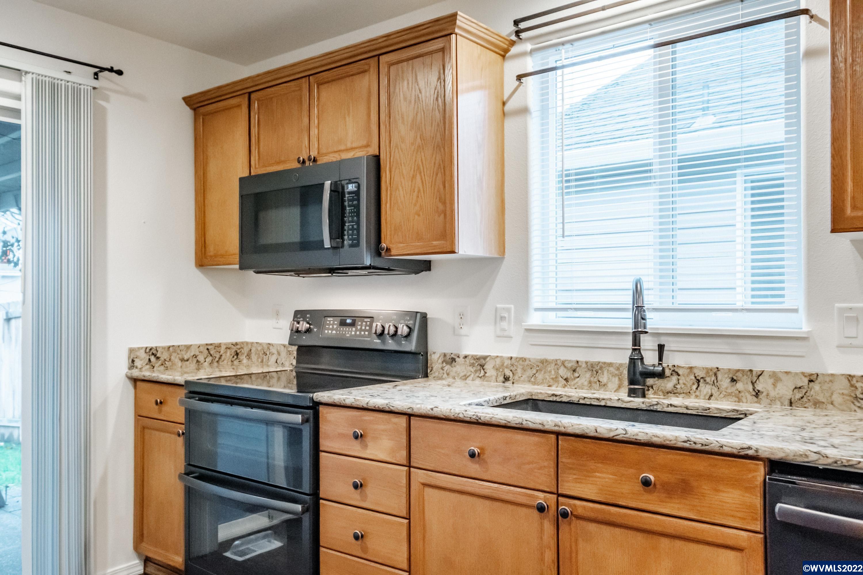 3822 Goldfish Farm Road Southeast Albany, OR 97322 - Photo 8 of 28 Gallery Image 8