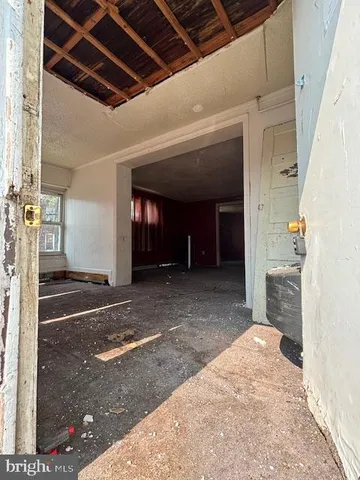 a view of a porch of the house