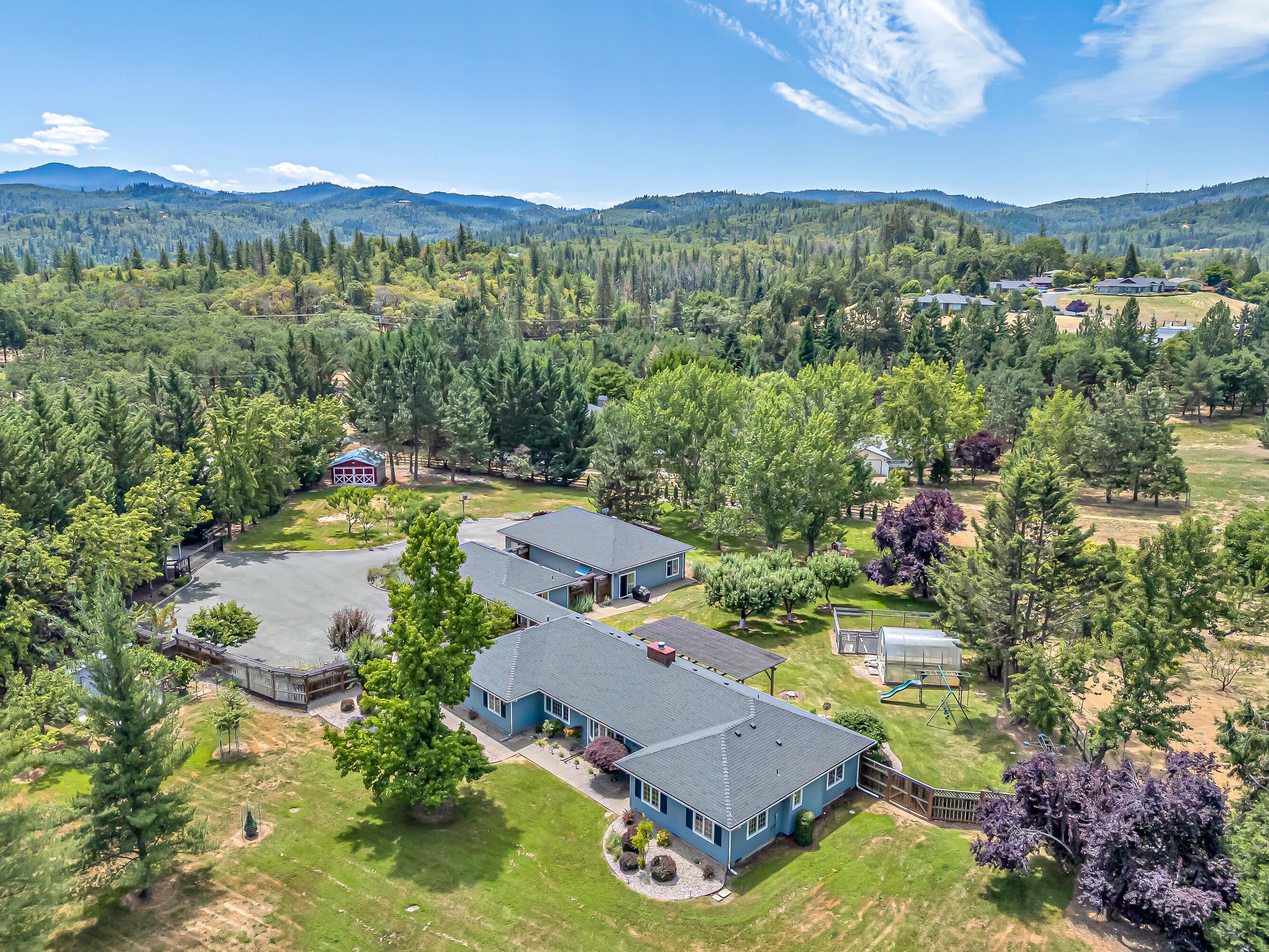 550 Pair A Dice Ranch Road Jacksonville, OR 97530 - Photo 75 of 83 DJI_20250619123247_0037_D