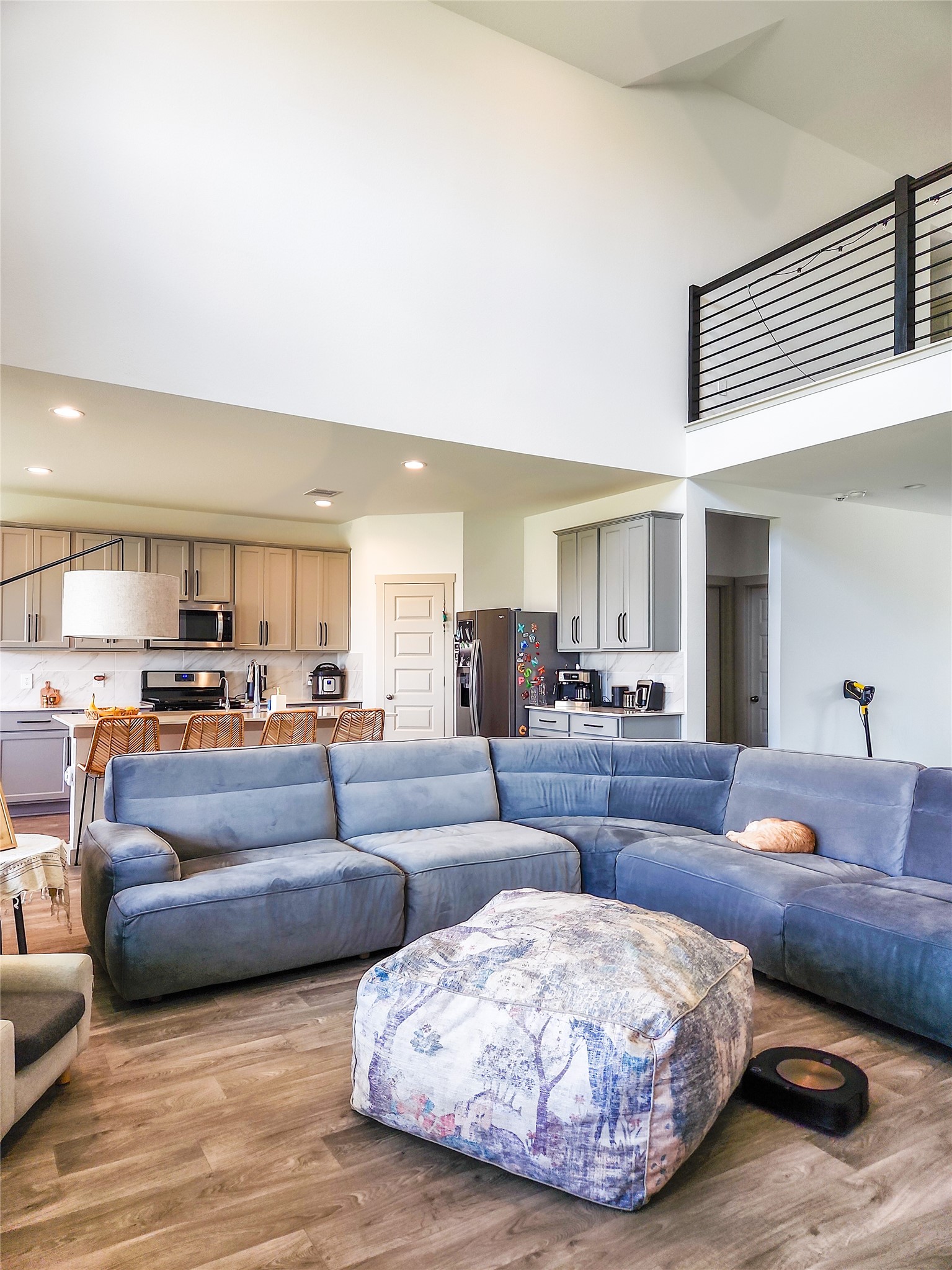 7219 Sunbreeze Lane Rosenberg, TX 77469 - Photo 4 of 18 a living room with furniture and view of kitchen