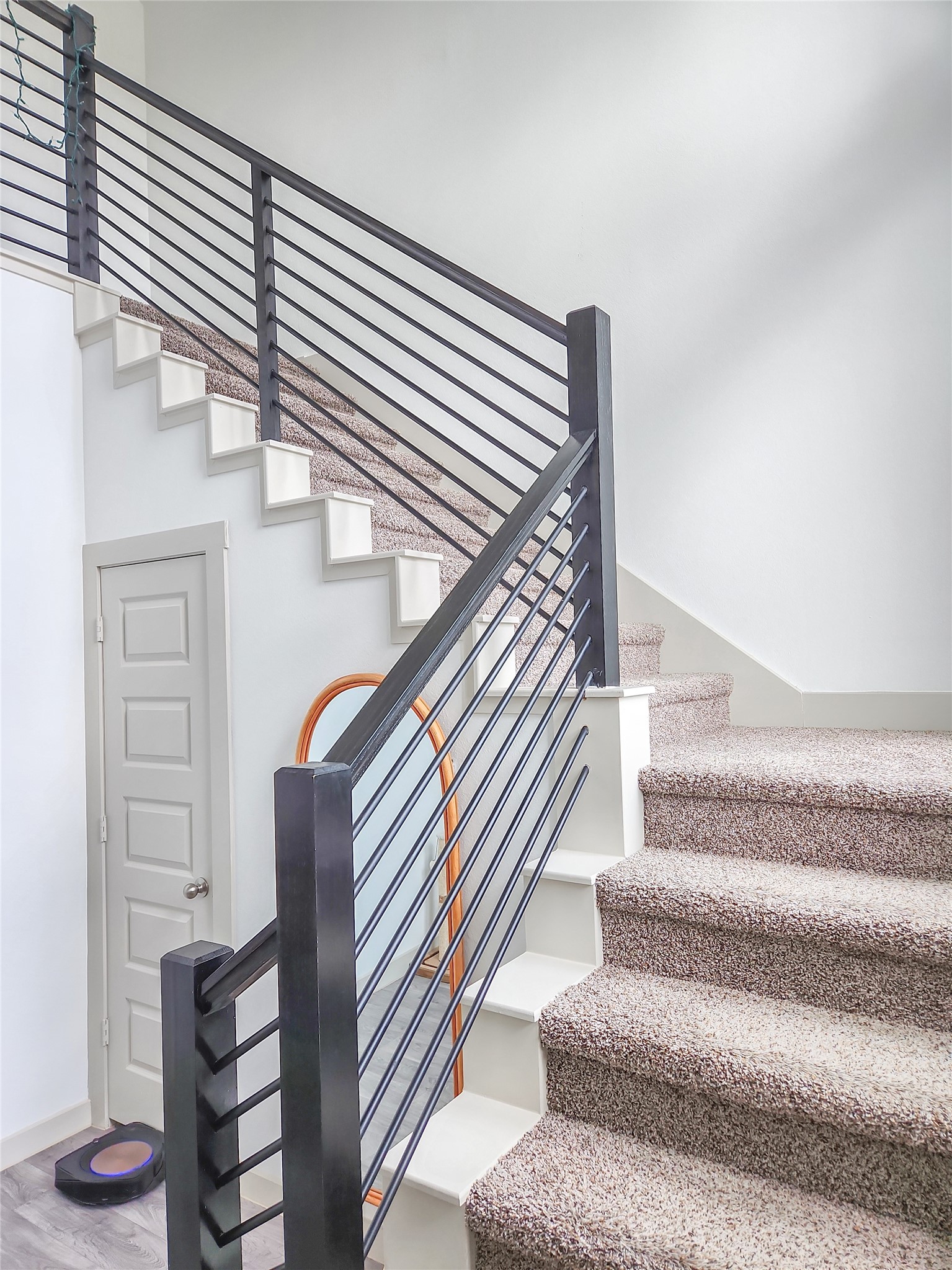 7219 Sunbreeze Lane Rosenberg, TX 77469 - Photo 7 of 18 a view of entryway and hall with wooden floor