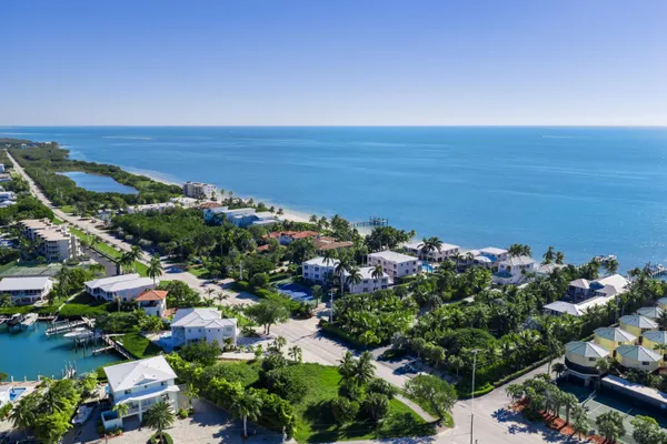 $729,000 | 117 Coco Plum Drive, Unit D2, Marathon, FL 33050