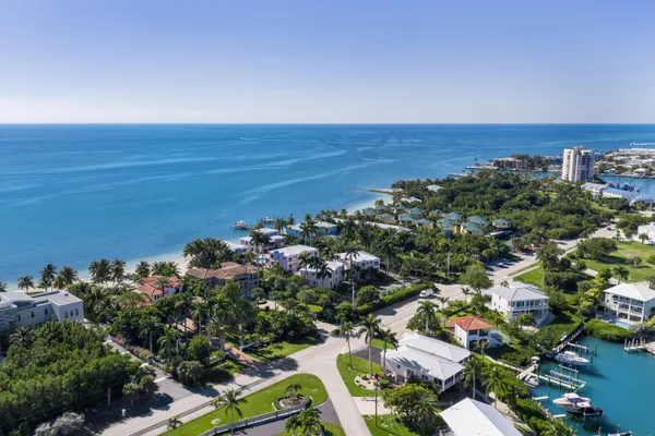 $729,000 | 117 Coco Plum Drive, Unit D2, Marathon, FL 33050