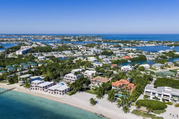 $729,000 | 117 Coco Plum Drive, Unit D2, Marathon, FL 33050