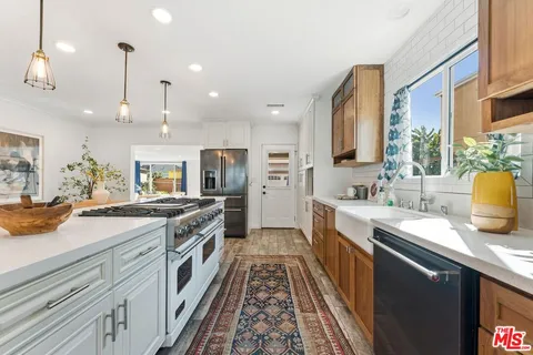 $949,000 | 4832 West 123rd Place, Hawthorne, CA 90250