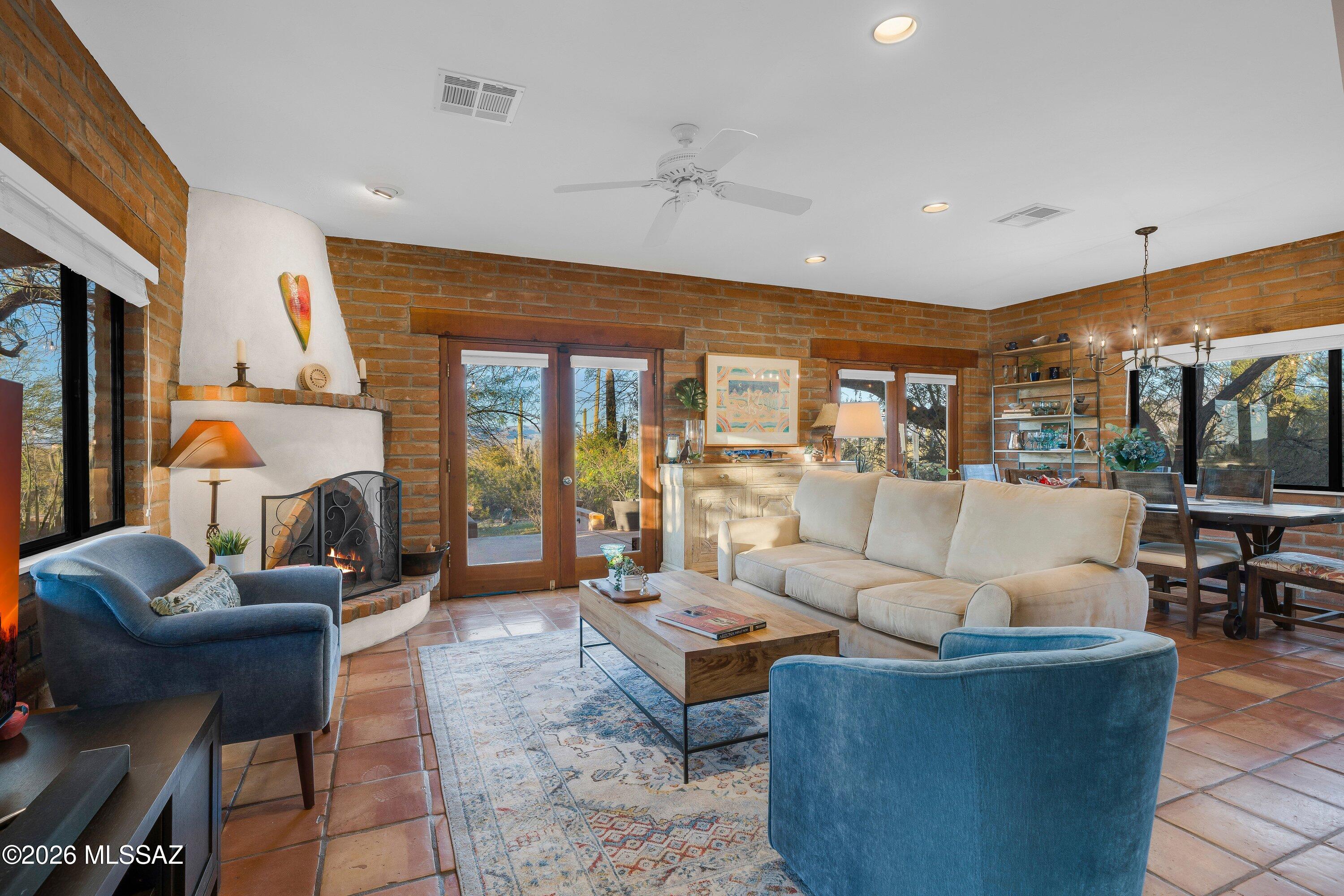 7055 West Ina Road Tucson, AZ 85743 - Photo 17 of 52 Gallery Image 17