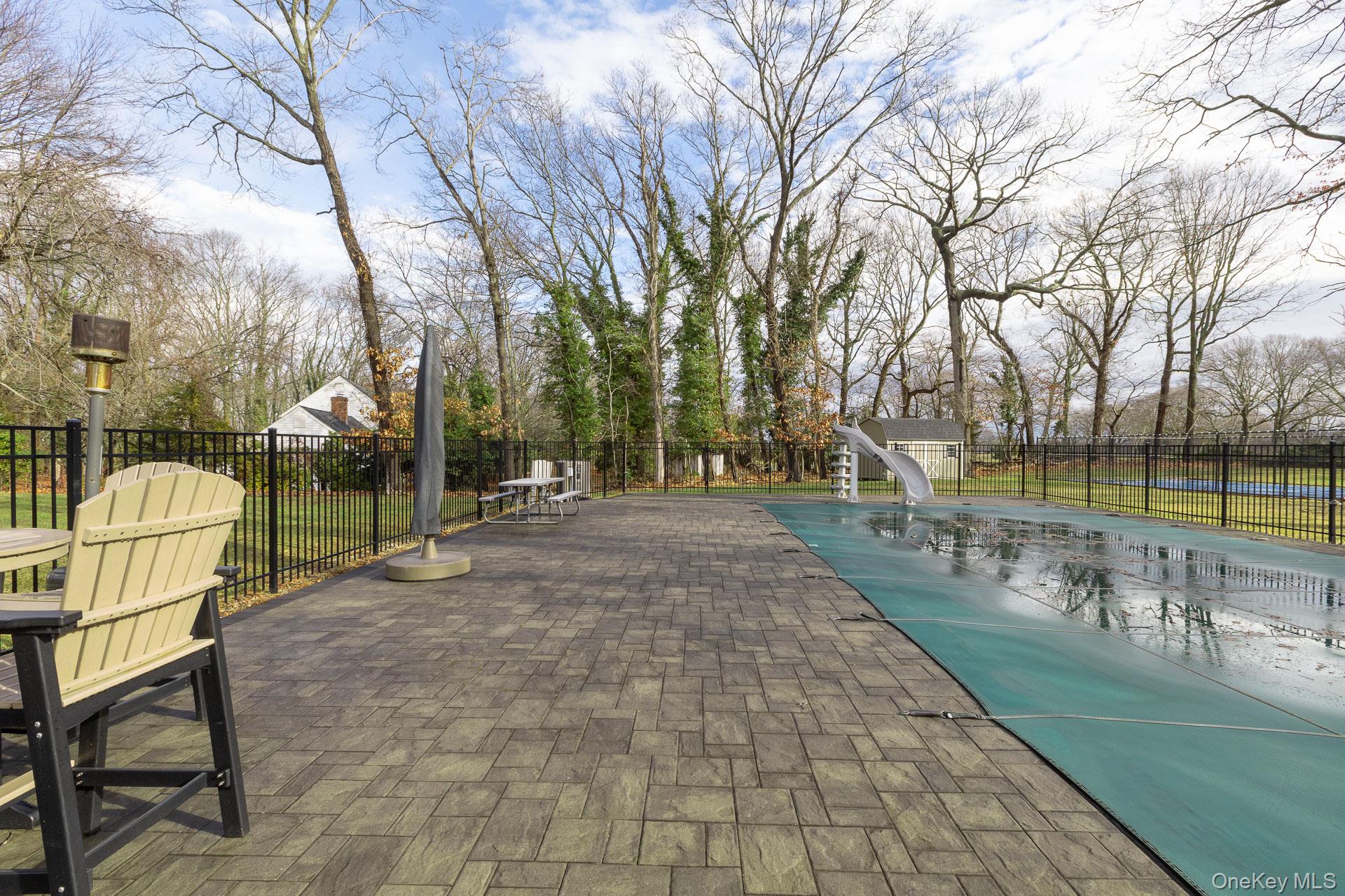 83 Cliff Road Port Jefferson, NY 11777 - Photo 12 of 50 a park with large trees