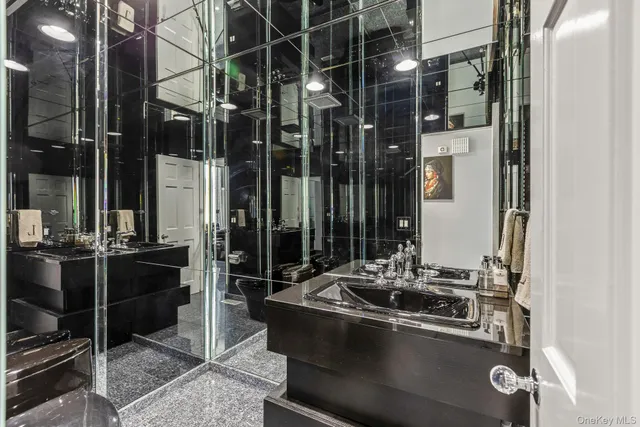 $1,999,999 | 83 Cliff Road, Port Jefferson, NY 11777