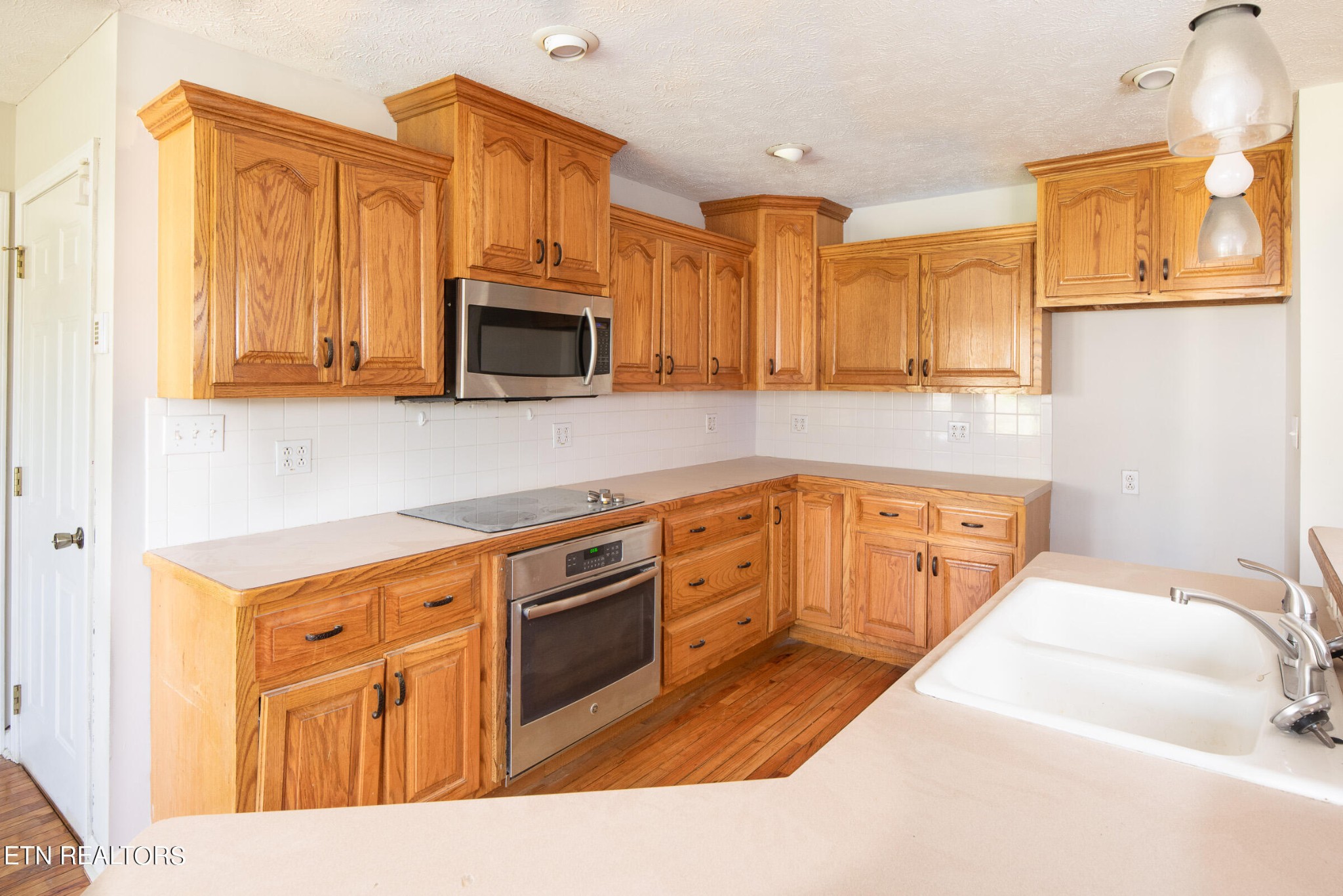 265 Pecan Circle Corryton, TN 37721 - Photo 9 of 21
