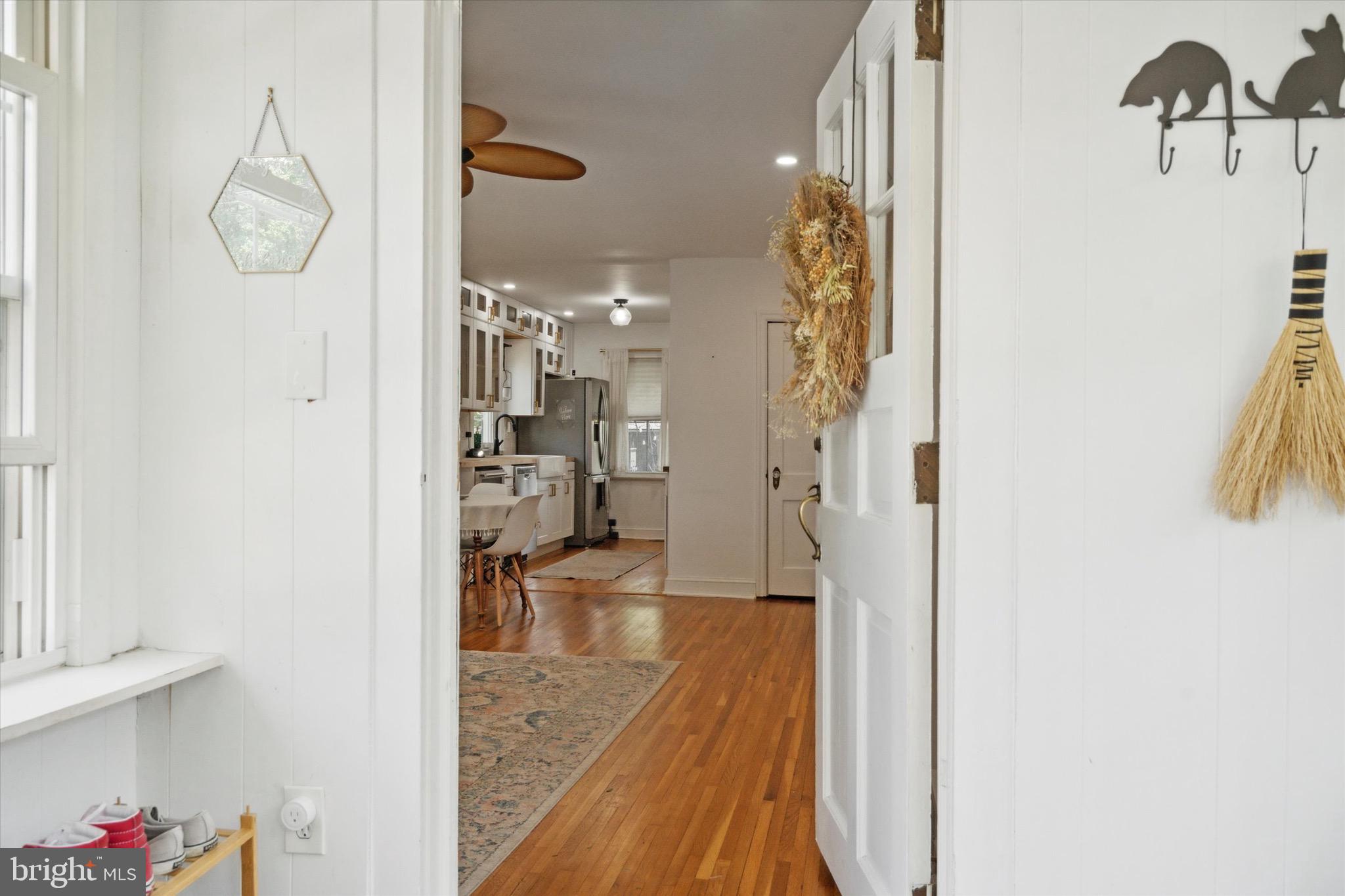 20 Walnut Road Wallingford, PA 19086 - Photo 3 of 31