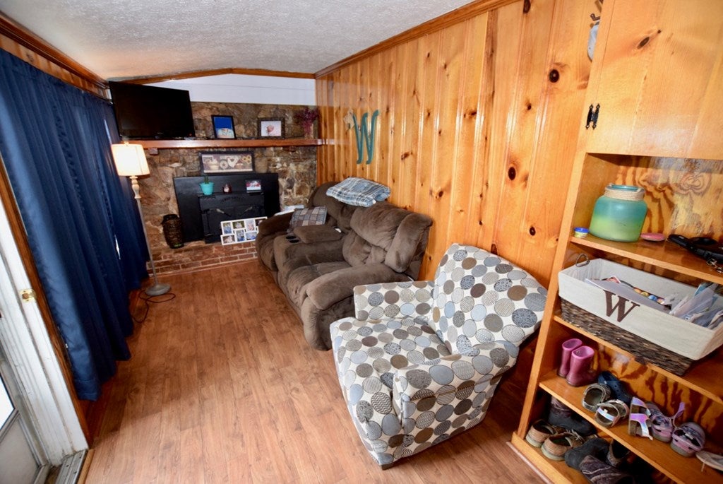 1402 Indian Oak Road Crewe, VA 23930 - Photo 12 of 30 Gallery Image 12