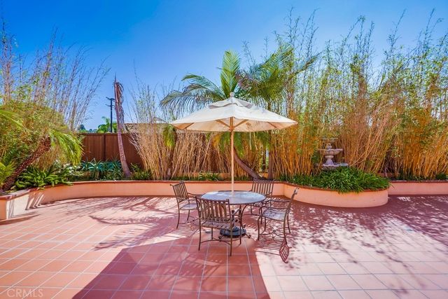 a view of a hallway with closet