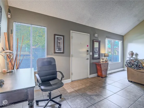 $300,000 | 4504 Del Oro Drive, Las Vegas, NV 89102