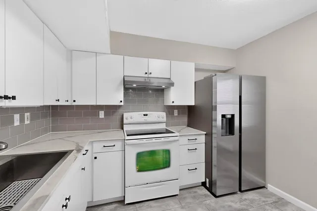 $2,350 | 5613 Powers Street, The Colony, TX 75056