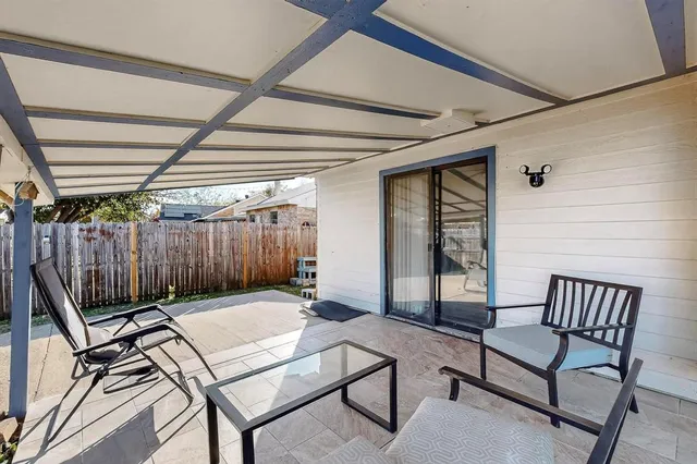 $2,350 | 5613 Powers Street, The Colony, TX 75056