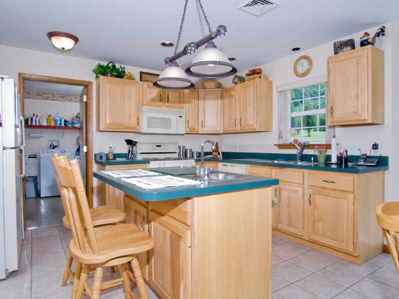 4610 Lower Cherry Valley Road Stroudsburg, PA 18360 - Photo 4 of 9 Kitchen