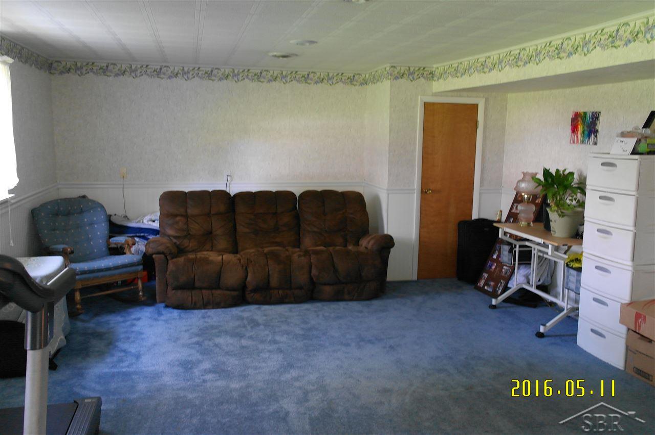 1007 Vance Road Midland, MI 48640 - Photo 11 of 21 Family room view 2