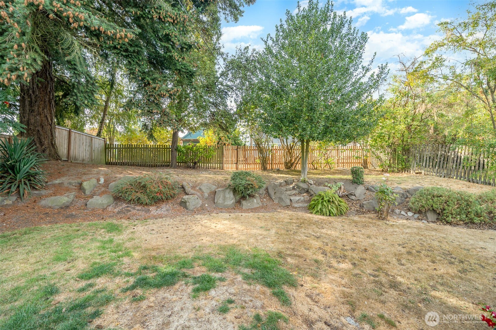 3839 30th Avenue West Seattle, WA 98199 - Photo 16 of 16