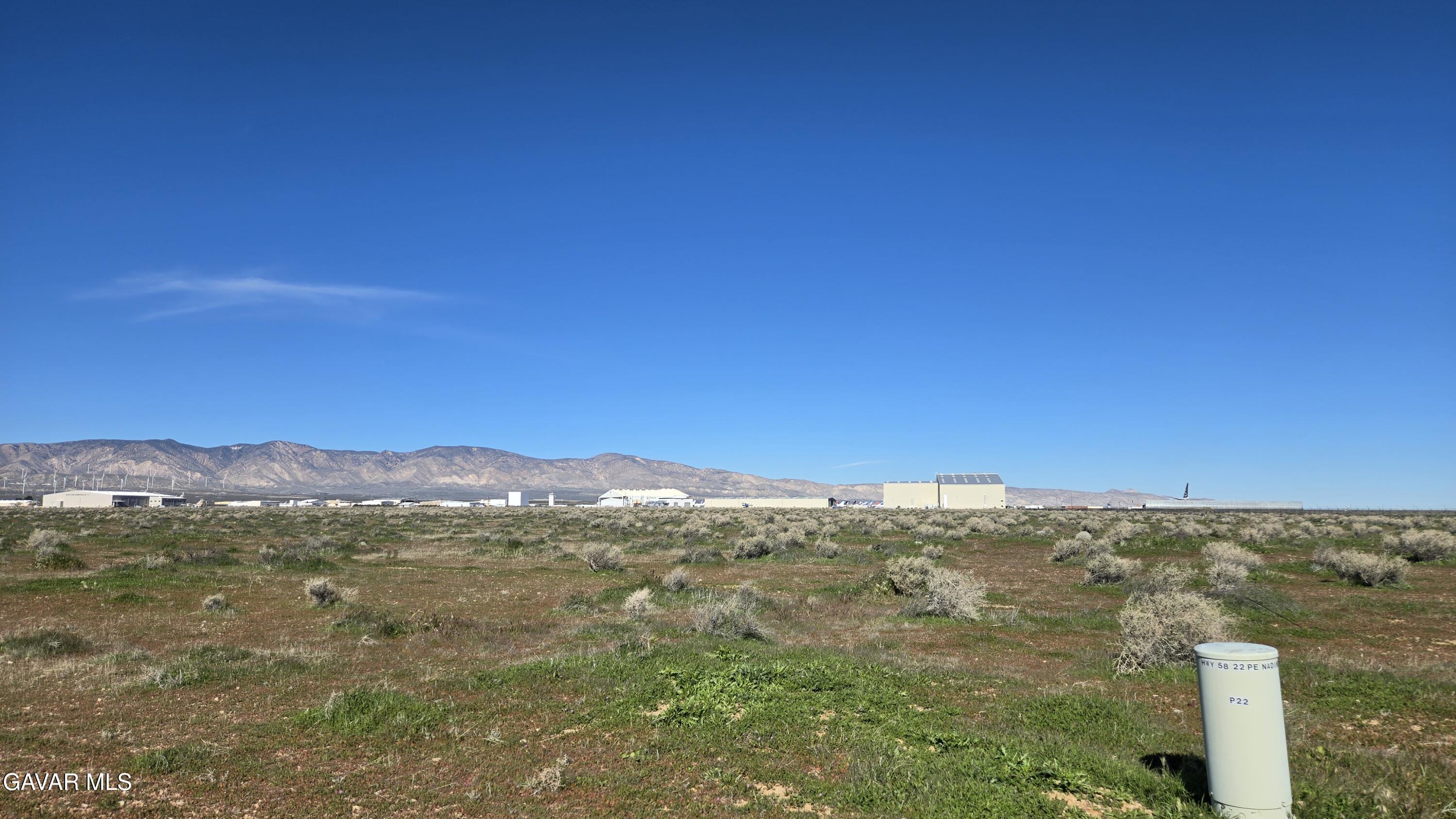 58 Business & Lonebutte Road Mojave, CA 93501 - Photo 13 of 42 a view of mountain view with mountains in the background