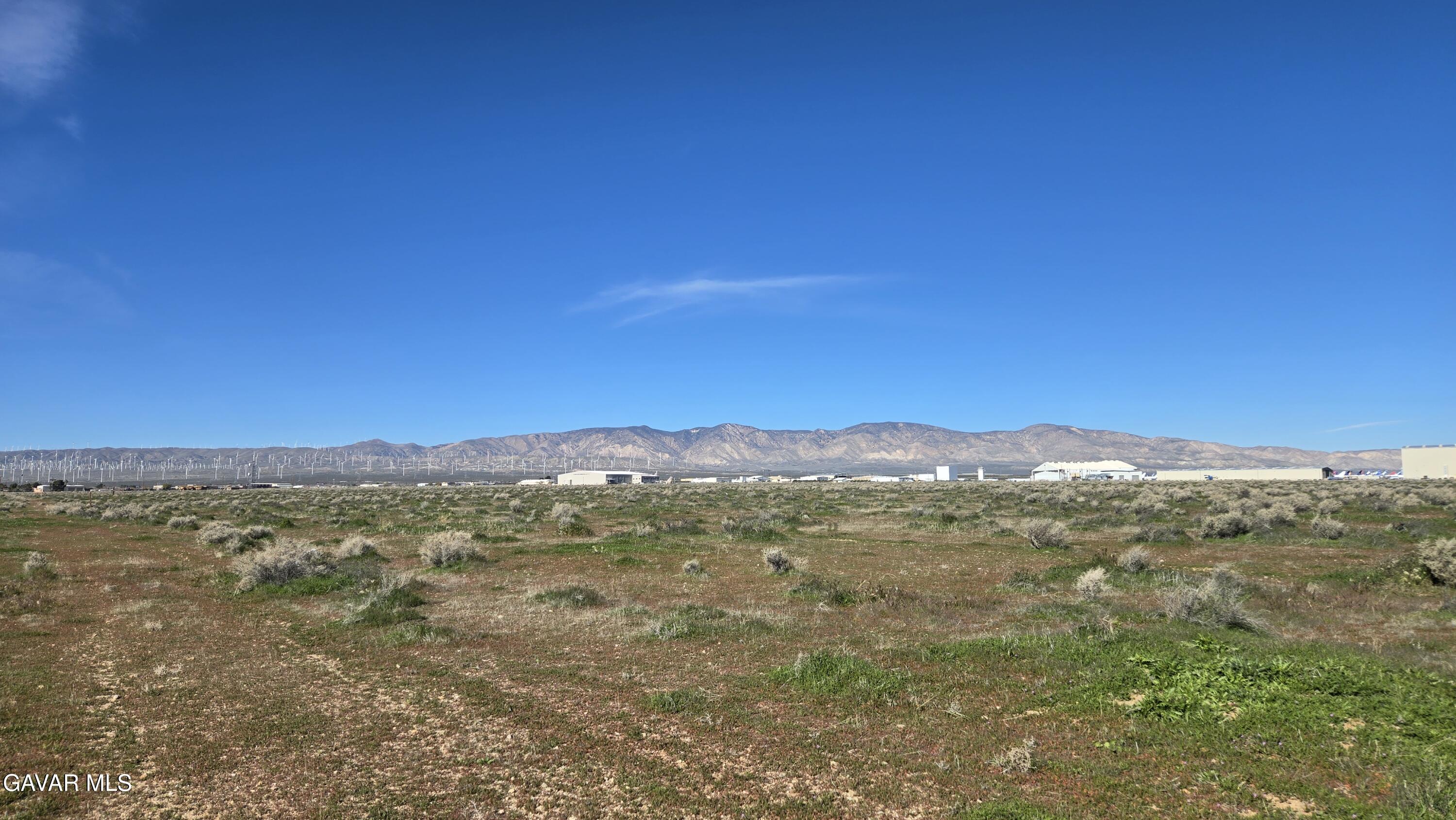 58 Business & Lonebutte Road Mojave, CA 93501 - Photo 14 of 42 a view of an mountain with a forest