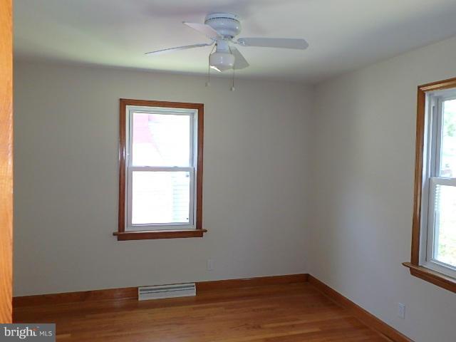 11240 Marbern Road Hagerstown, MD 21740 - Photo 6 of 10 Bedroom